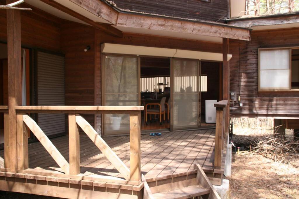 北軽井沢の貸別荘一棟貸し切り-庭とウッドデッキつき Azumaiokozan Eksteriør bilde